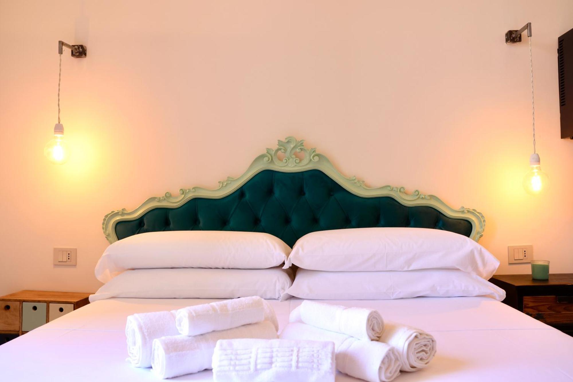 Holiday Lux Boutique Room CTA Room photo
