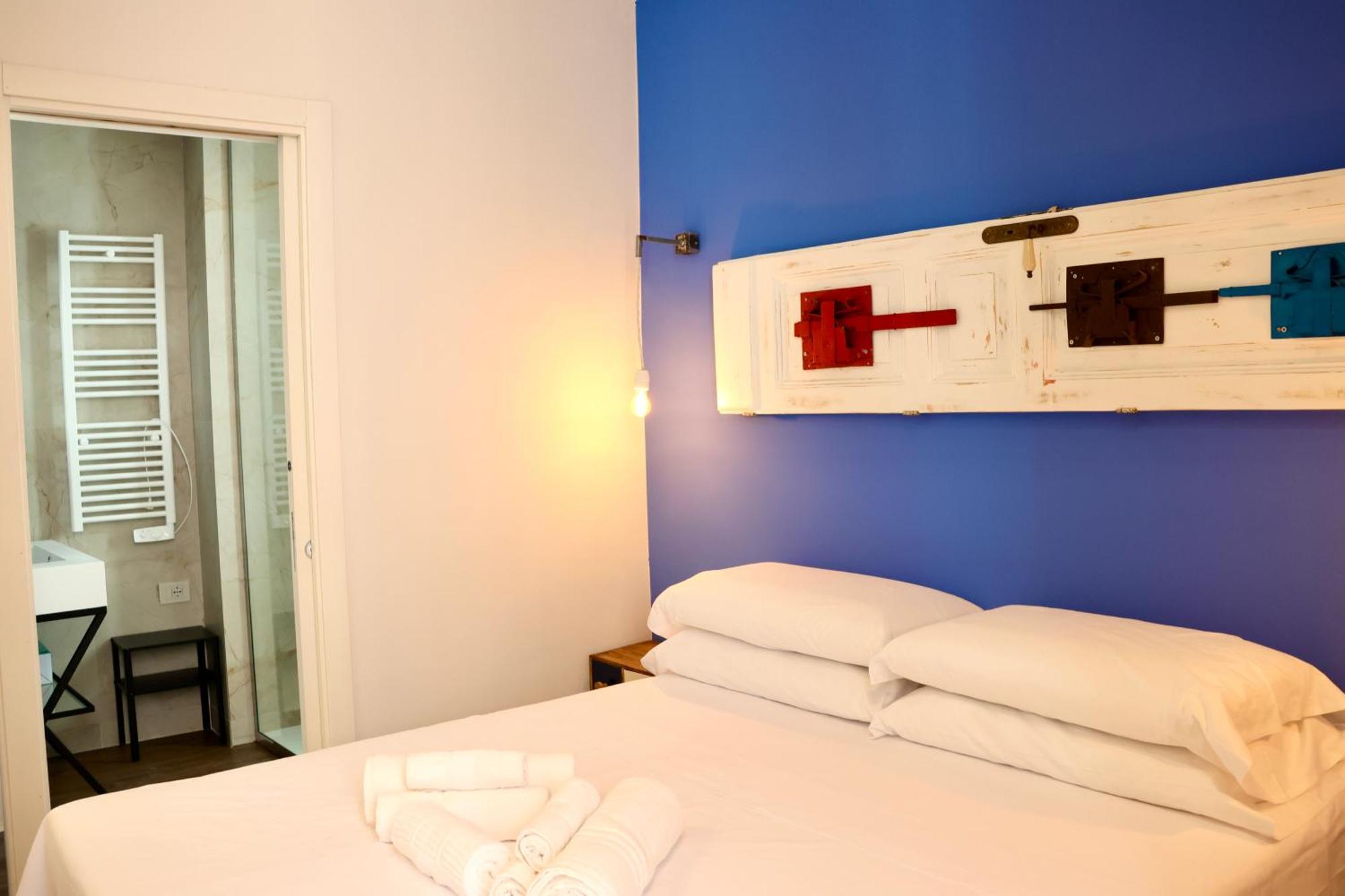 Holiday Lux Boutique Room CTA Room photo