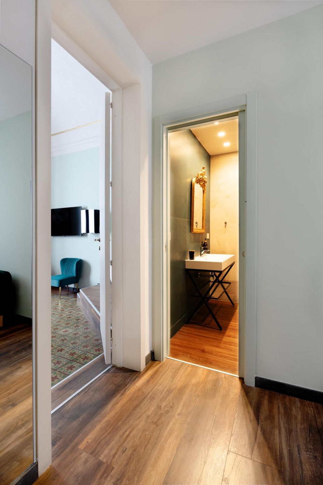 Holiday Lux Boutique Room CTA Exterior photo